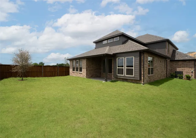 Photo 2 of Single family home for sale at 2516 Broadstone Dr, Celina, TX 75009 | MLS# 21186018 | Listing updated on 2026-09-13