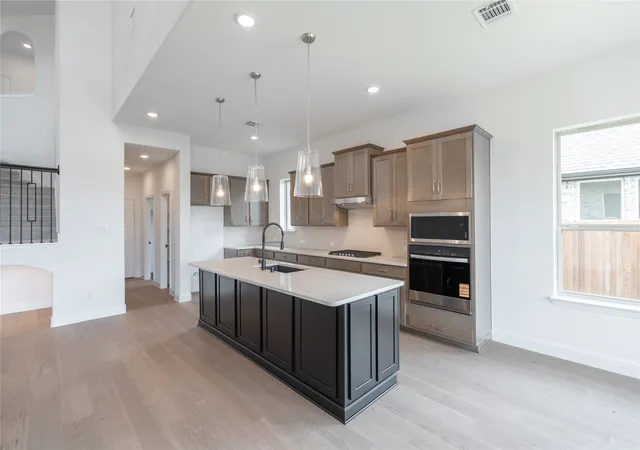Photo 3 of Single family home for sale at 2516 Broadstone Dr, Celina, TX 75009 | MLS# 21186018 | Listing updated on 2026-09-13
