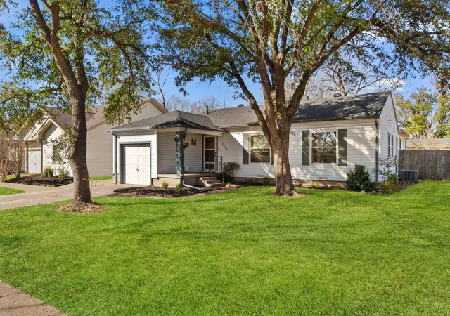 Photo 3 of Single family home for sale at 1437 Nash St, Garland, TX 75042 | MLS# 21182802 | Listing updated on 2026-09-10