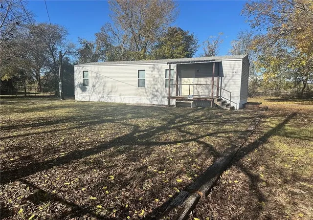 Photo 2 of Manufactured home for sale at 3702 B Katy Ln, Waco, TX 76705 | MLS# 21186851 | Listing updated on 2026-09-21