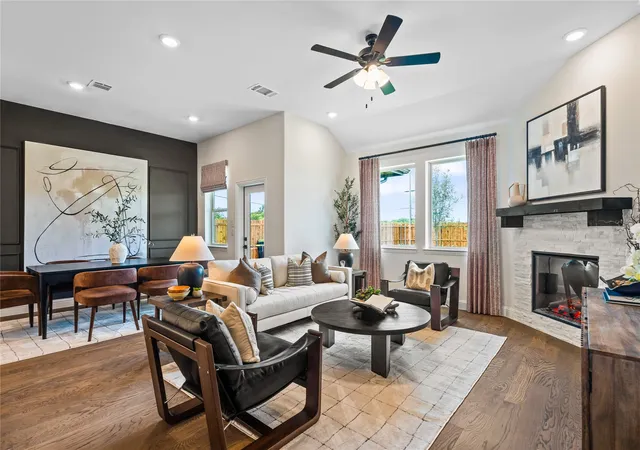 Photo 4 of Single family home for sale at 5309 Locke Dr, Denton, TX 76207 | MLS# 21187701 | Listing updated on 2026-09-15