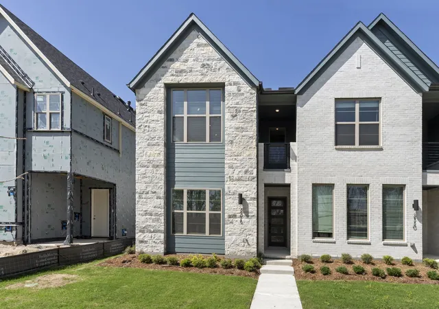 Photo 1 of Townhouse for sale at 2518 Campden Mews, Allen, TX 75013 | MLS# 21187732 | Listing updated on 2026-09-10