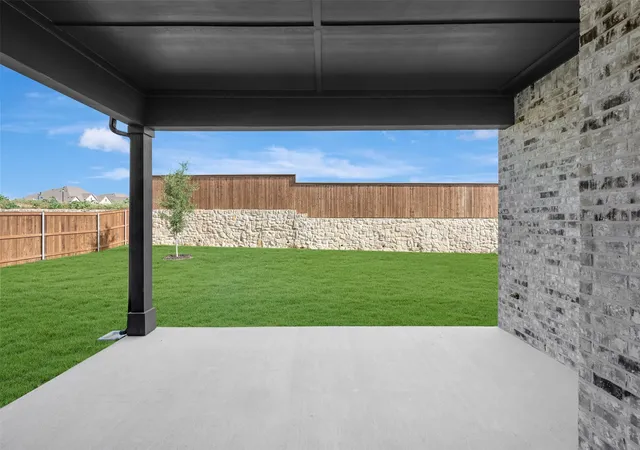 Photo 3 of Single family home for sale at 1424 Dolcetto Dr, Fate, TX 75087 | MLS# 21187971 | Listing updated on 2026-10-04