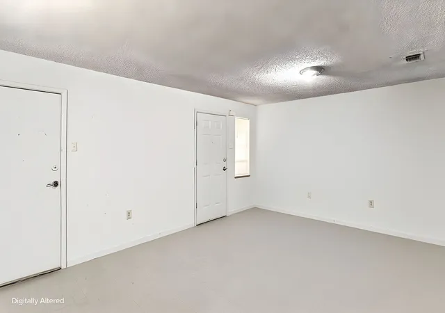 Photo 3 of Single family home for sale at 1537 Coral Cut Off, Azle, TX 76020 | MLS# 21187250 | Listing updated on 2026-10-02