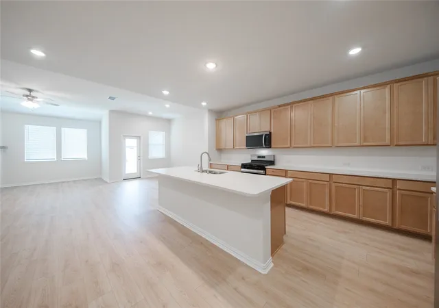 Photo 3 of Single family home for sale at 1713 Etosha Dr, Royse City, TX 75189 | MLS# 21188801 | Listing updated on 2026-09-13