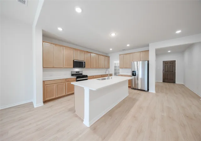 Photo 3 of Single family home for sale at 1713 Etosha Dr, Royse City, TX 75189 | MLS# 21188801 | Listing updated on 2026-09-13