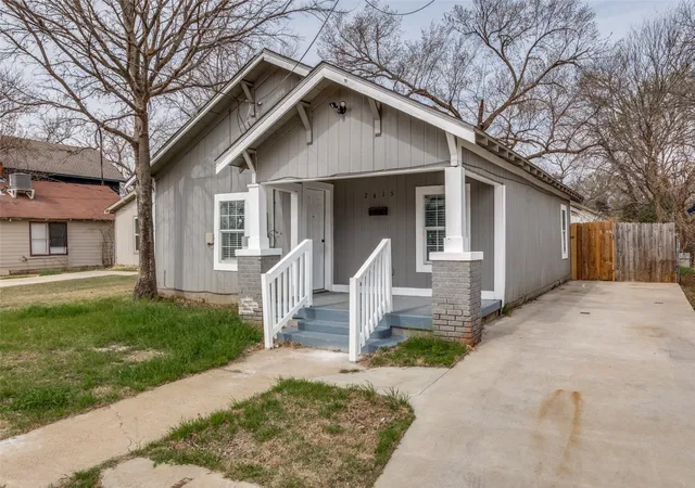 Photo 2 of Single family home for sale at 2415 Dathe St, Dallas, TX 75215 | MLS# 21188121 | Listing updated on 2026-10-20