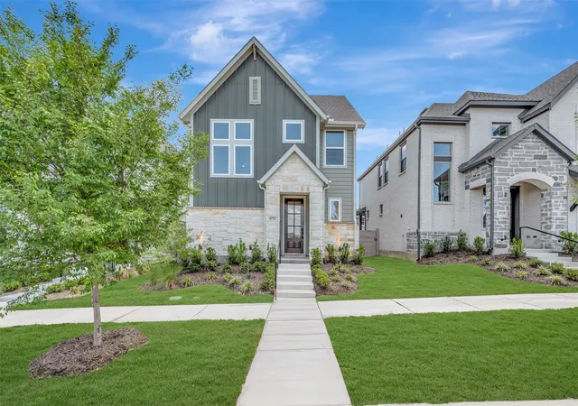 Photo 1 of Sale Pending at 4721 Vizsla Ln, Mc Kinney, TX 75071 | MLS# 21189251 | Listing updated on 2026-09-10