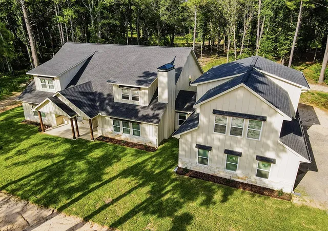 Photo 40 of Single family home for sale at 910 Cream Level Rd, Athens, TX 75751 | MLS# 21189257 | Listing updated on 2026-09-11