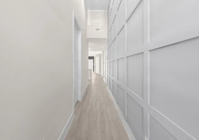 Photo 4 of Single family home for sale at 1706 Kraft St, Dallas, TX 75212 | MLS# 21189751 | Listing updated on 2026-09-10