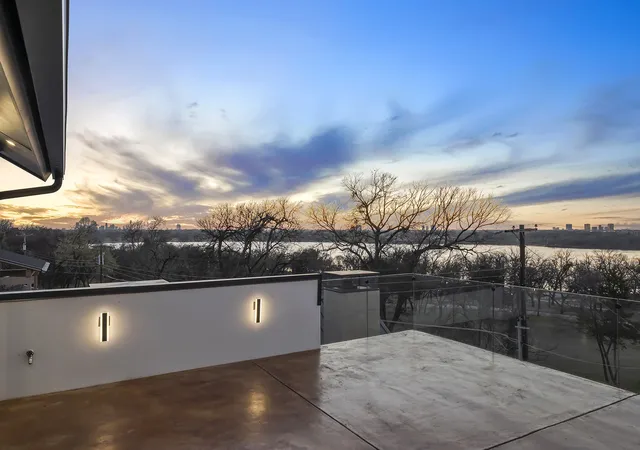 Photo 3 of Single family home for sale at 9457 Waterview Rd, Dallas, TX 75218 | MLS# 21190058 | Listing updated on 2026-09-13