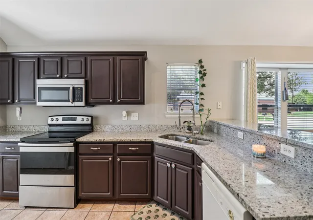 Photo 3 of Single family home for sale at 1603 Myrtle Dr, Little Elm, TX 75068 | MLS# 21187550 | Listing updated on 2026-09-10