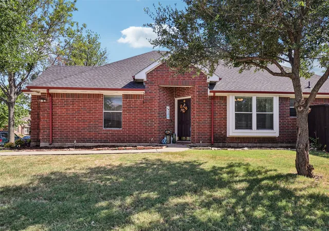 Photo 4 of Single family home for sale at 1603 Myrtle Dr, Little Elm, TX 75068 | MLS# 21187550 | Listing updated on 2026-09-10