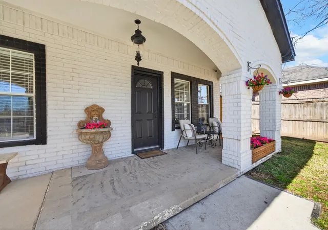 Photo 2 of Single family home for sale at 607 Bethpage Ave, Dallas, TX 75217 | MLS# 21190911 | Listing updated on 2026-09-23