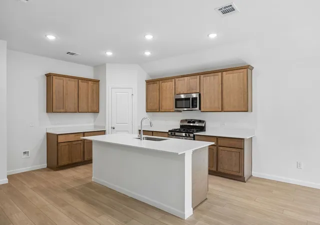 Photo 3 of Sale Pending at 3892 Rose Hill Ct, Denison, TX 75020 | MLS# 21192047 | Listing updated on 2026-09-21