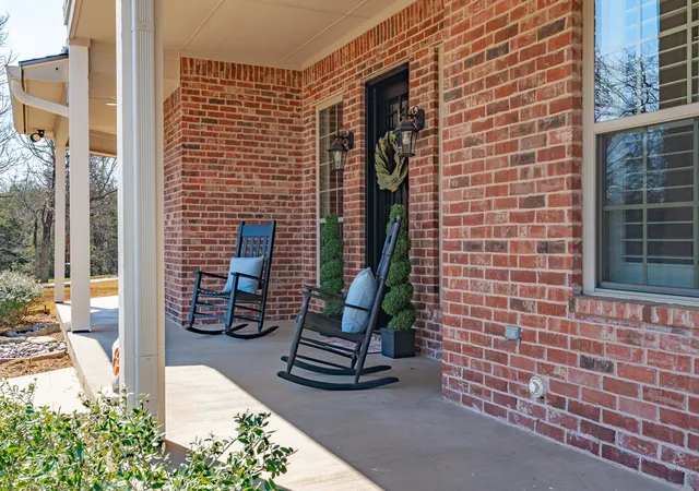 Photo 3 of Single family home for sale at 1218 Meander Rd, Granbury, TX 76049 | MLS# 21187734 | Listing updated on 2026-09-21
