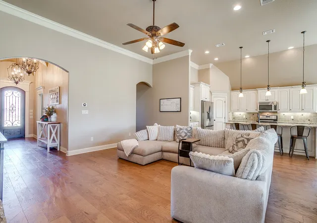 Photo 4 of Single family home for sale at 3303 Ferry Boat Ln, Granbury, TX 76049 | MLS# 21192577 | Listing updated on 2026-10-03