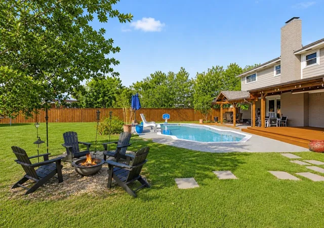 Photo 3 of Single family home for sale at 224 Windy Ln, Rockwall, TX 75087 | MLS# 21182267 | Listing updated on 2026-09-17
