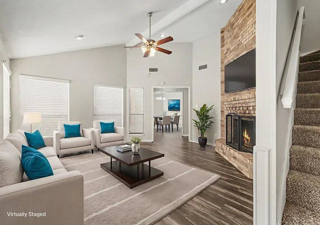 Photo 3 of Sale Pending at 124 Summit Cvs, Trophy Club, TX 76262 | MLS# 21193184 | Listing updated on 2026-09-11