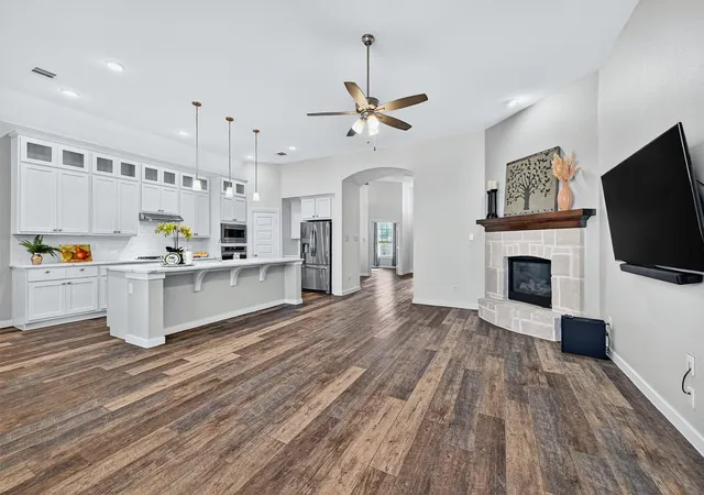 Photo 3 of Single family home for sale at 3717 Fawn Meadow Trl, Denison, TX 75020 | MLS# 21192768 | Listing updated on 2026-09-25