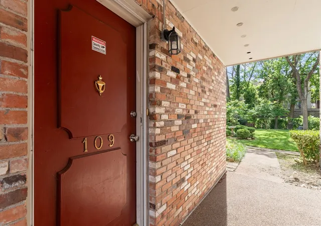 Photo 2 of Condo for sale at 7812 Royal Ln #109, Dallas, TX 75230 | MLS# 21193764 | Listing updated on 2026-09-09