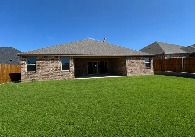 Photo 2 of Single family home for sale at 2005 Belle Lagos Ln, Cleburne, TX 76033 | MLS# 21194515 | Listing updated on 2026-09-12