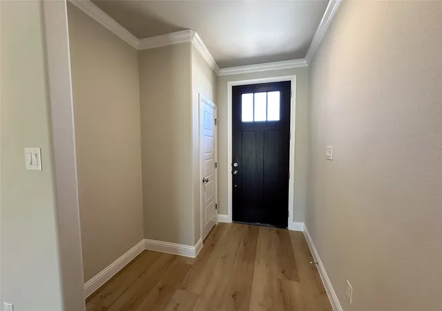 Photo 3 of Single family home for sale at 2005 Belle Lagos Ln, Cleburne, TX 76033 | MLS# 21194515 | Listing updated on 2026-09-12