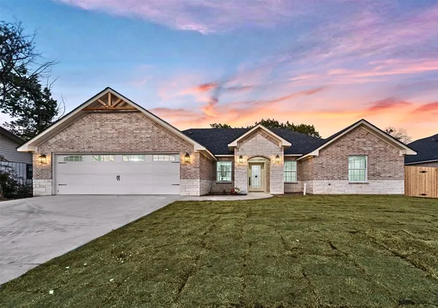 Photo 1 of Single family home for sale at 2509 Stewart Dr, Waco, TX 76708 | MLS# 21195310 | Listing updated on 2026-09-09