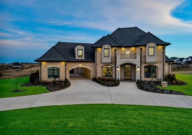 Photo 3 of Mansion for sale at 231 Nueces Trl, Aledo, TX 76008 | MLS# 21194034 | Listing updated on 2026-08-02