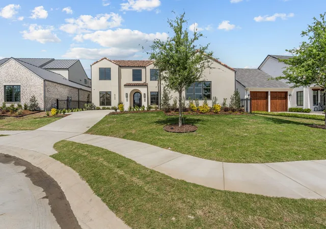 Photo 1 of Single family home for sale at 9724 Latour Ct, Fort Worth, TX 76126 | MLS# 21196047 | Listing updated on 2026-09-12