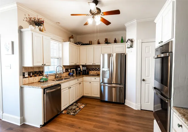 Photo 4 of Single family home for sale at 2211 Mcalpin Rd, Midlothian, TX 76065 | MLS# 21196420 | Listing updated on 2026-09-19