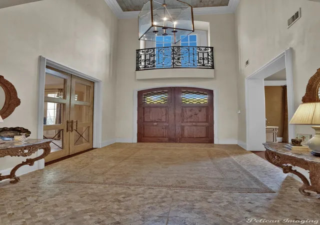 Photo 3 of Mansion for sale at 6606 Gilbert Dr, Shreveport, LA 71106 | MLS# 21196501 | Listing updated on 2026-09-17