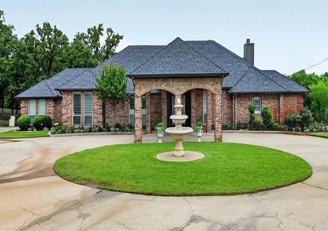Photo 1 of Single family home for sale at 7401 Bent Trl, Mansfield, TX 76063 | MLS# 21196156 | Listing updated on 2026-09-29