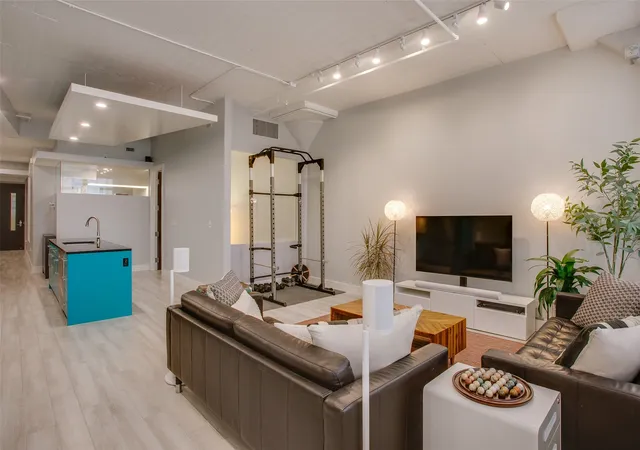 Photo 4 of Condo for sale at 2600 W 7Th St #2614, Fort Worth, TX 76107 | MLS# 21196890 | Listing updated on 2026-09-23