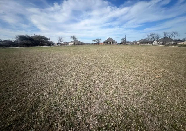 Photo 4 of Land for sale at Tbd Briar Rd, Azle, TX 76020 | MLS# 21197138 | Listing updated on 2026-09-09