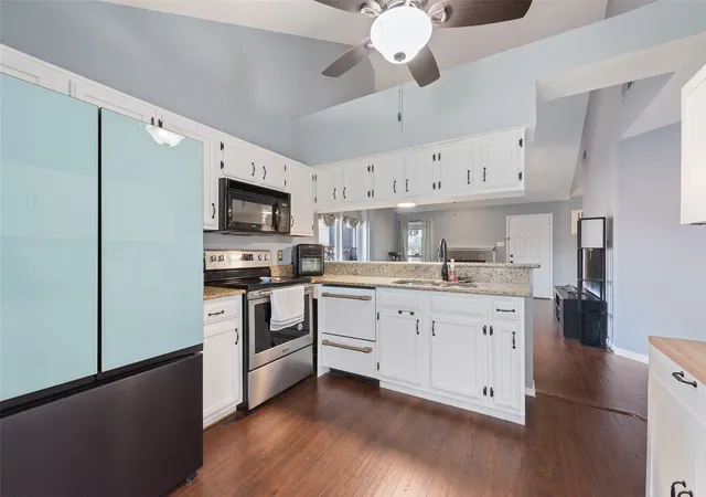 Photo 3 of Single family home for sale at 1144 Morningside Ct, Mesquite, TX 75150 | MLS# 21197123 | Listing updated on 2026-07-29
