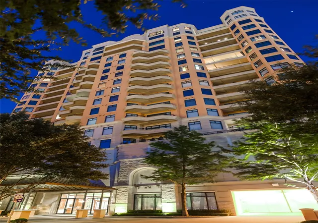 Photo 1 of Condo for sale at 2828 Hood St #907, Dallas, TX 75219 | MLS# 21196201 | Listing updated on 2026-09-11