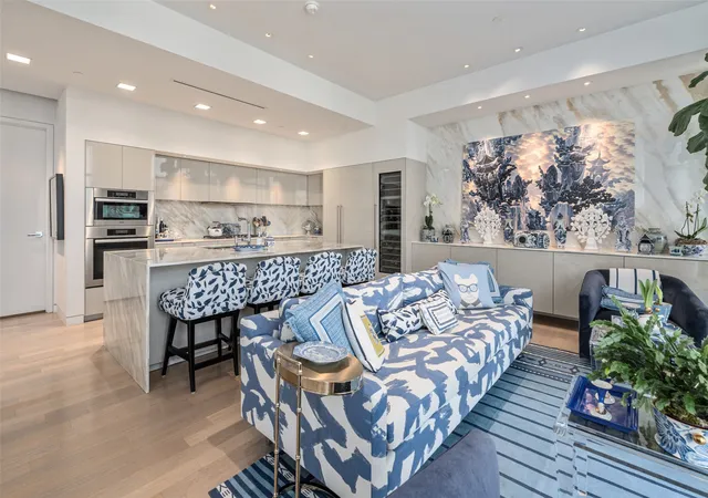 Photo 2 of Condo for sale at 1918 Olive St #502, Dallas, TX 75201 | MLS# 21190045 | Listing updated on 2026-09-16
