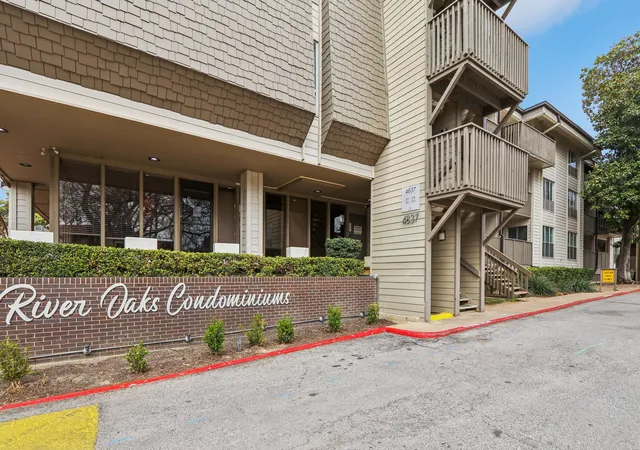 Photo 3 of Condo for sale at 4859 Cedar Springs Rd #128, Dallas, TX 75219 | MLS# 21196540 | Listing updated on 2026-07-31