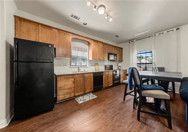 Photo 4 of Condo for sale at 2410 S 2Nd St #630, Waco, TX 76706 | MLS# 21196256 | Listing updated on 2026-07-29