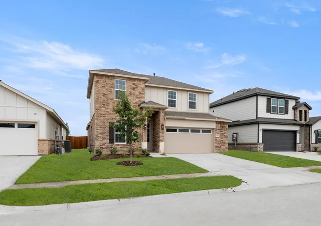 Photo 1 of Sale Pending at 308 Sequoia Ln, Denton, TX 76210 | MLS# 21198387 | Listing updated on 2026-07-29