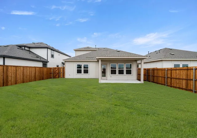 Photo 3 of Sale Pending at 308 Sequoia Ln, Denton, TX 76210 | MLS# 21198387 | Listing updated on 2026-07-29
