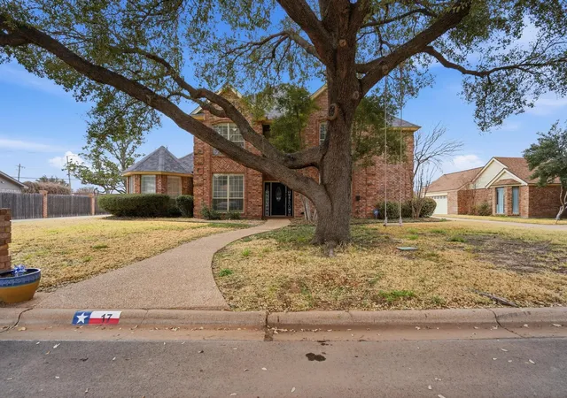 Photo 3 of Sale Pending at 17 Cherry E, Abilene, TX 79606 | MLS# 21195575 | Listing updated on 2026-09-09