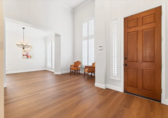 Photo 3 of Sale Pending at 6976 Valley Brook Dr, Frisco, TX 75035 | MLS# 21198771 | Listing updated on 2026-09-11
