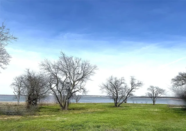 Photo 3 of Land for sale at 8437 Edgewater Dr, Seven Points, TX 75143 | MLS# 21199470 | Listing updated on 2026-07-29