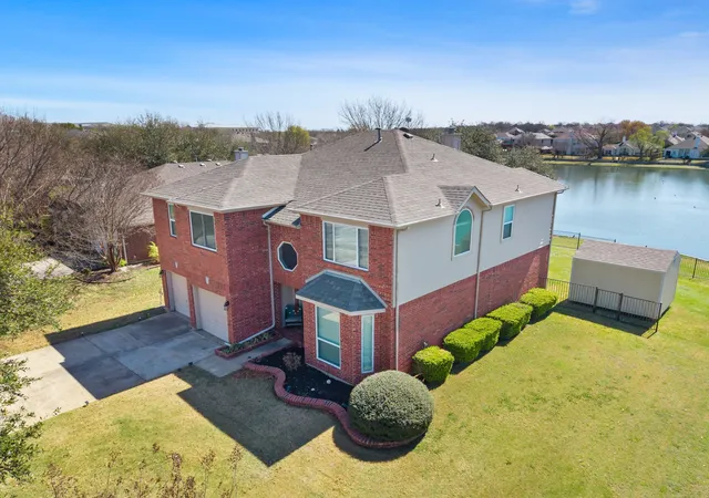 Photo 3 of Single family home for sale at 2700 Crater Lake Ln, Denton, TX 76210 | MLS# 21199581 | Listing updated on 2026-07-30