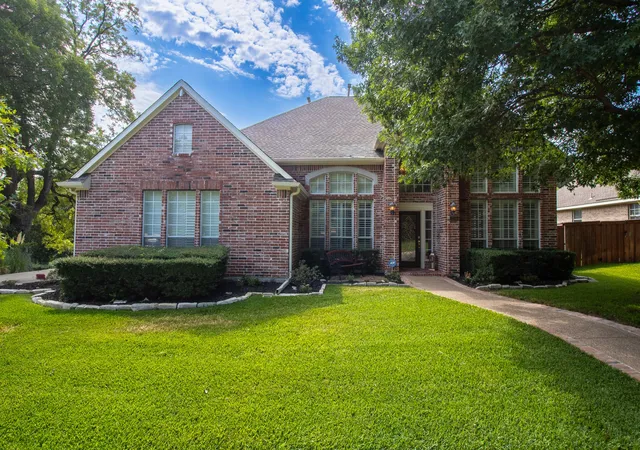 Photo 1 of Single family home for sale at 3316 Meadow Wood Dr, Richardson, TX 75082 | MLS# 21170670 | Listing updated on 2026-09-14