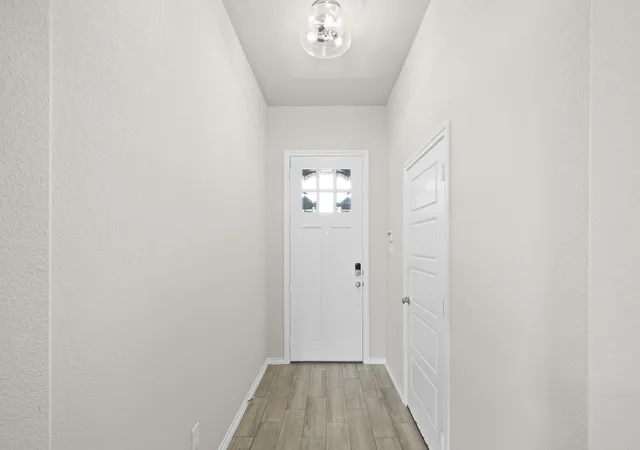 Photo 3 of Single family home for sale at 806 Misty Ln, Cleburne, TX 76033 | MLS# 21199870 | Listing updated on 2026-09-11