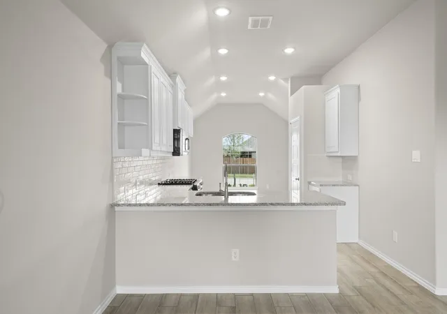 Photo 4 of Single family home for sale at 806 Misty Ln, Cleburne, TX 76033 | MLS# 21199870 | Listing updated on 2026-09-11