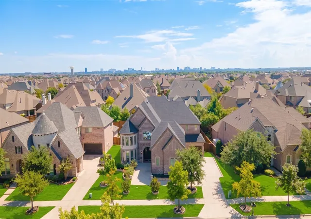 Photo 2 of Sale Pending at 6616 Mountain Sky Rd, Frisco, TX 75036 | MLS# 21197477 | Listing updated on 2026-10-19
